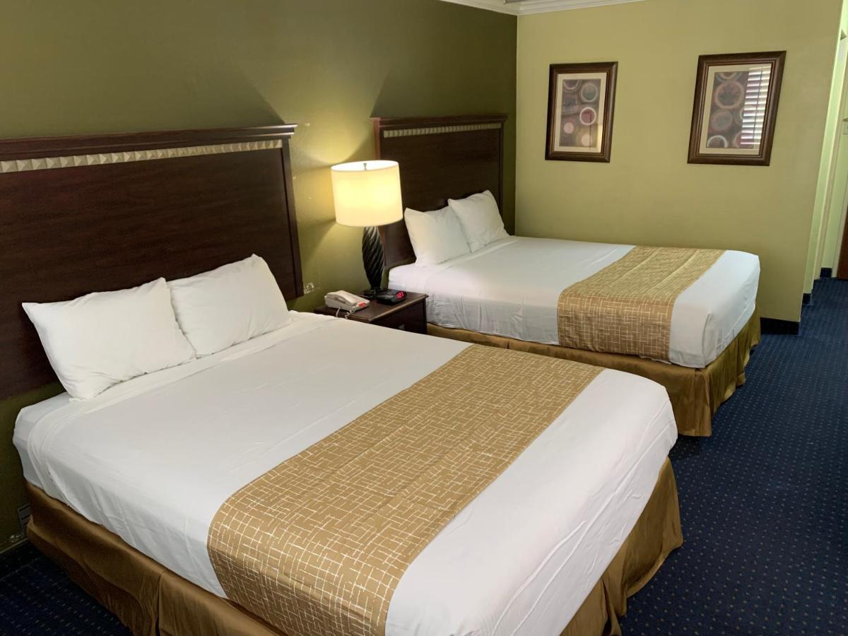 Travelodge By Wyndham Odessa Exterior photo