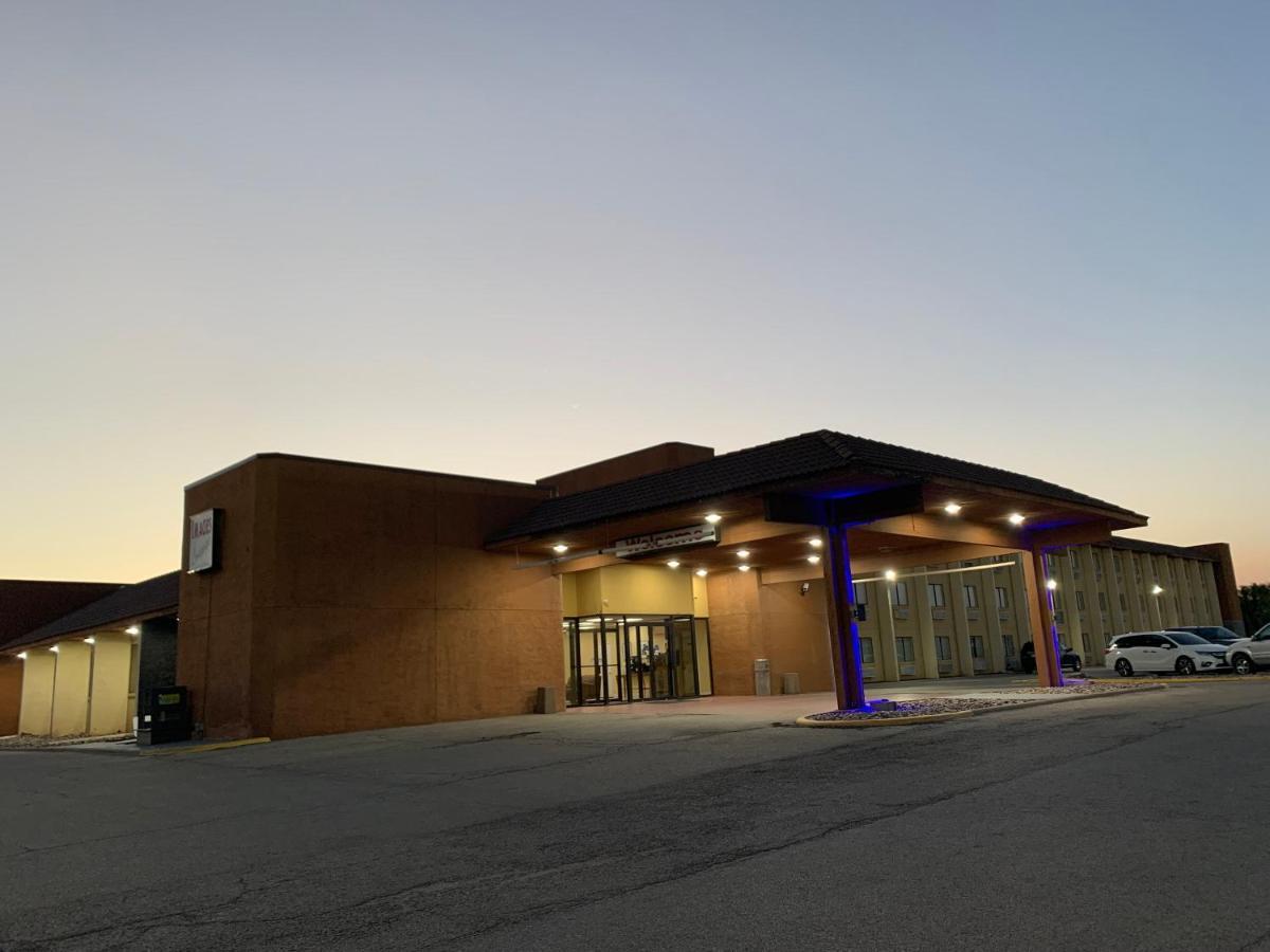 Travelodge By Wyndham Odessa Exterior photo