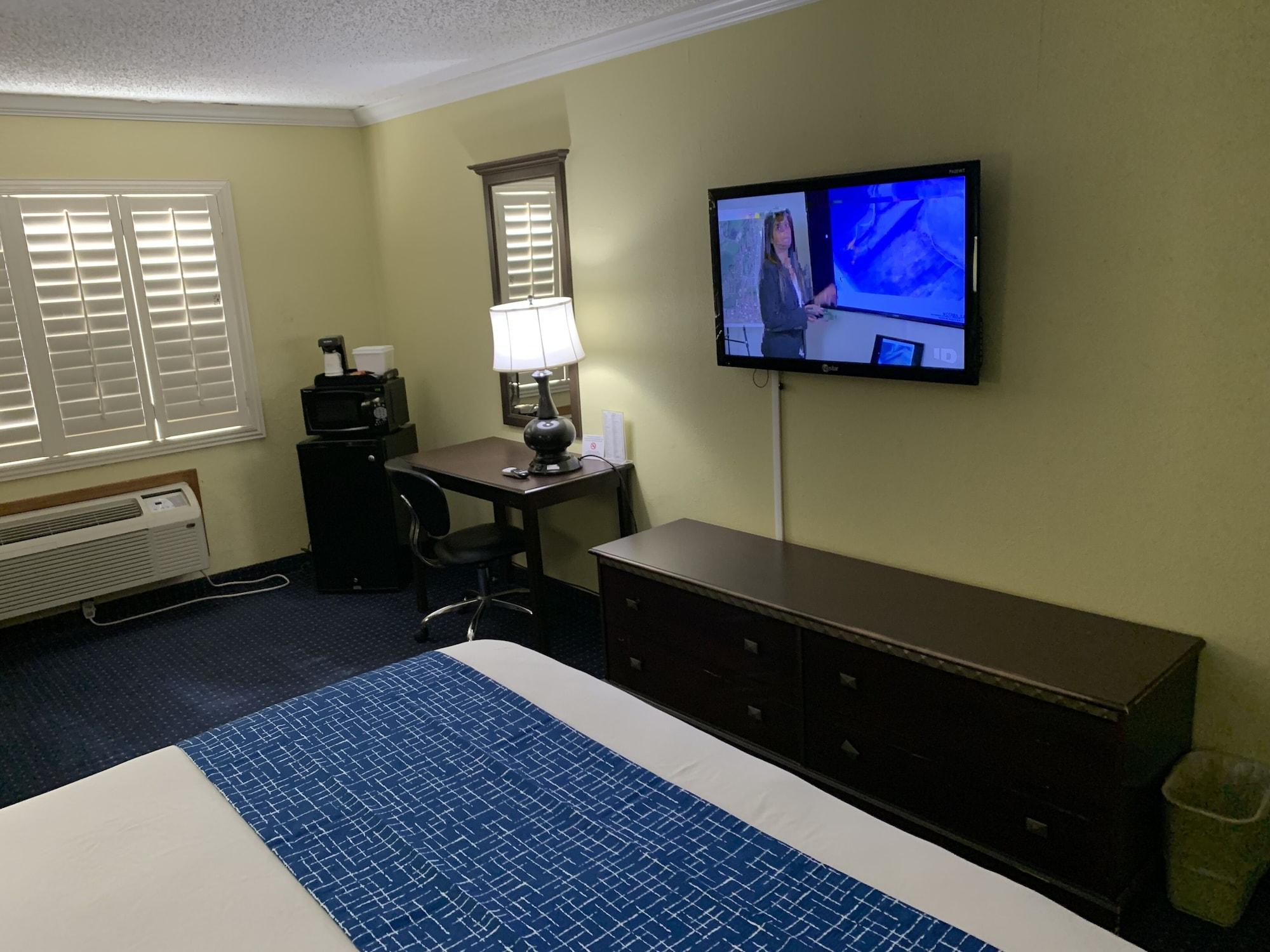 Travelodge By Wyndham Odessa Exterior photo